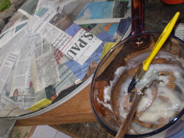 Camadas de papel com cola